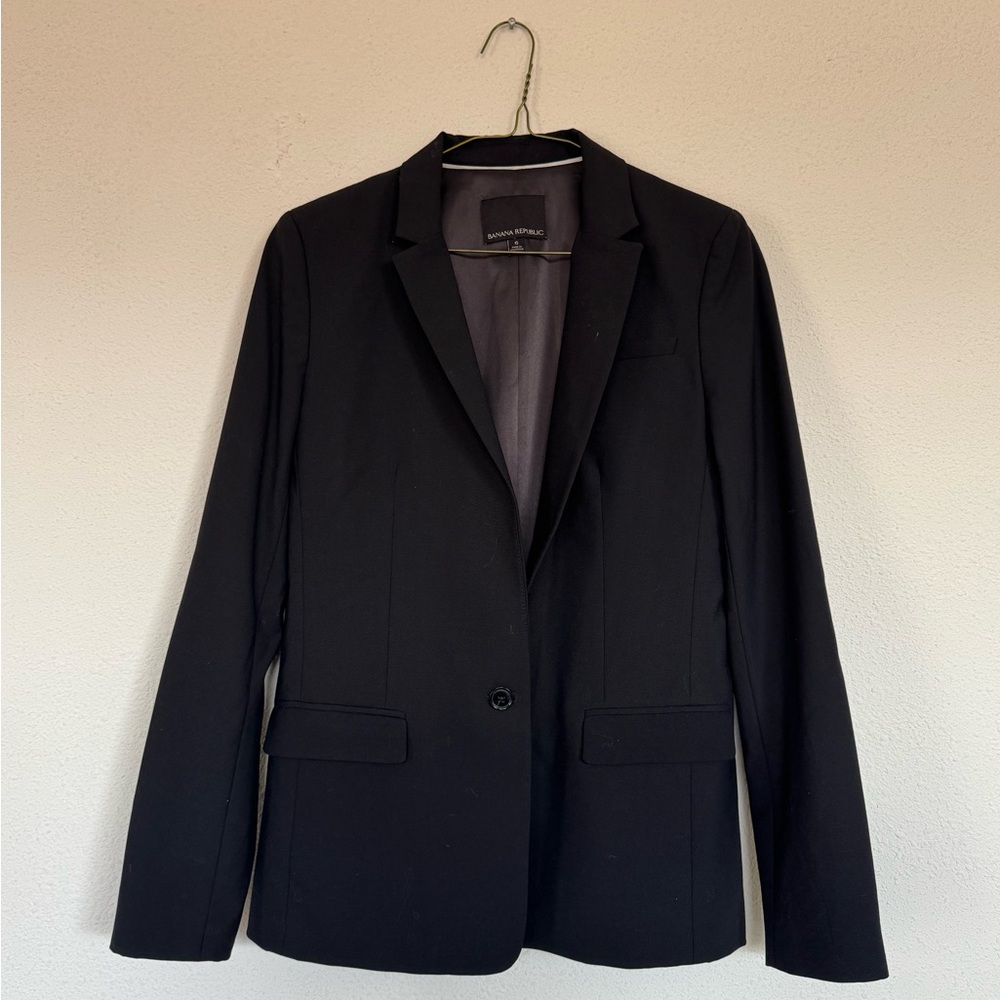 Banana Republic Woman’s Black Single-Button Blazer - Classic Tailored Fit
